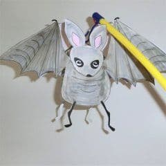Artikelbild Fledermaus-Büchsen-Laterne basteln
