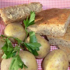Artikelbild Luftig leichtes Kartoffelfladenbrot backen