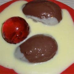 Artikelbild Schokopuddingeier auf Vanillesoße