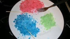 Bunte Zuckerstreusel selbermachen